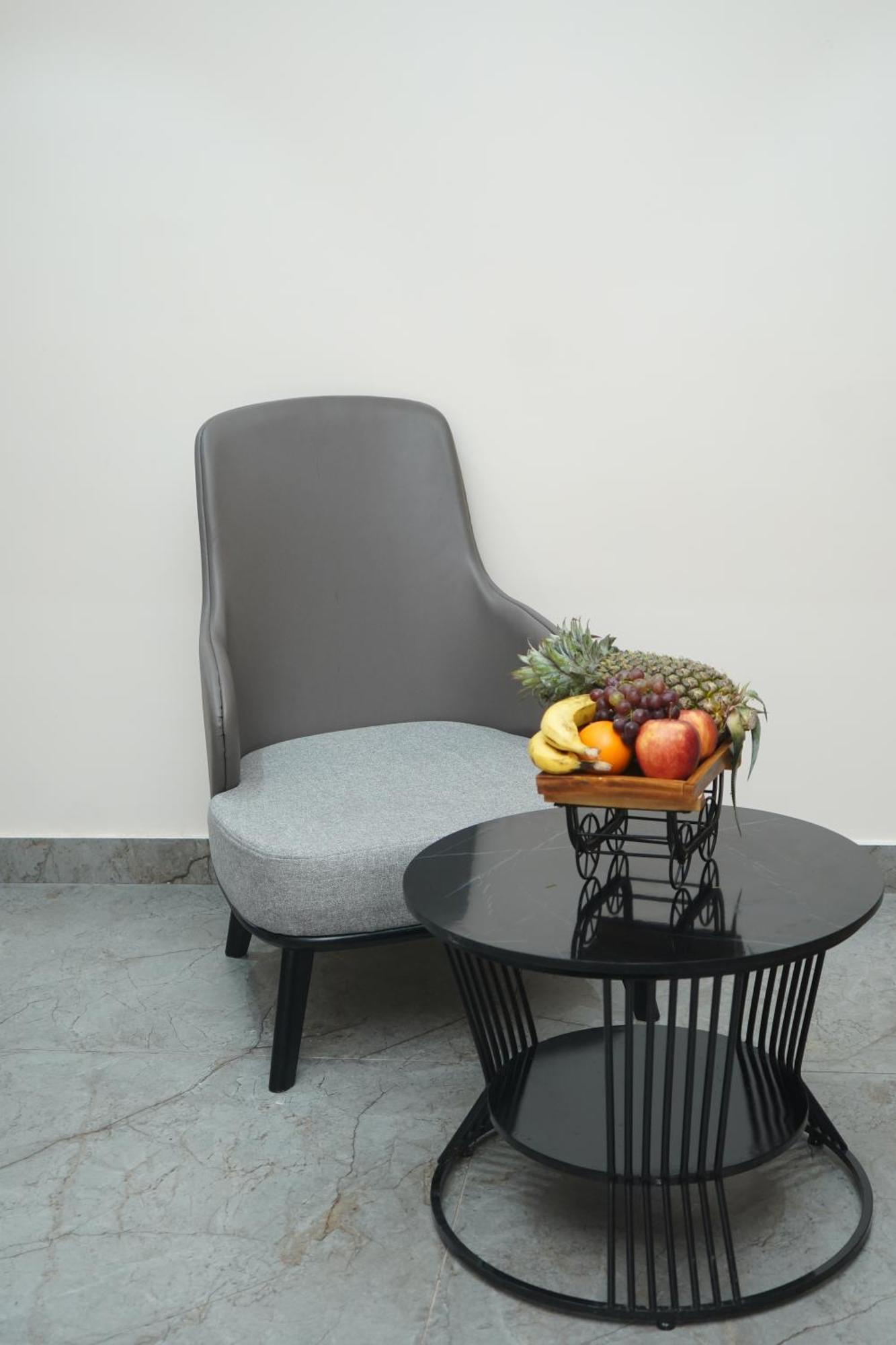 Vantara Suites Vellore Exterior foto